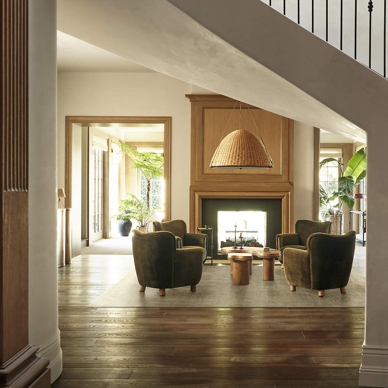 Augie Orta Sehpa Seti