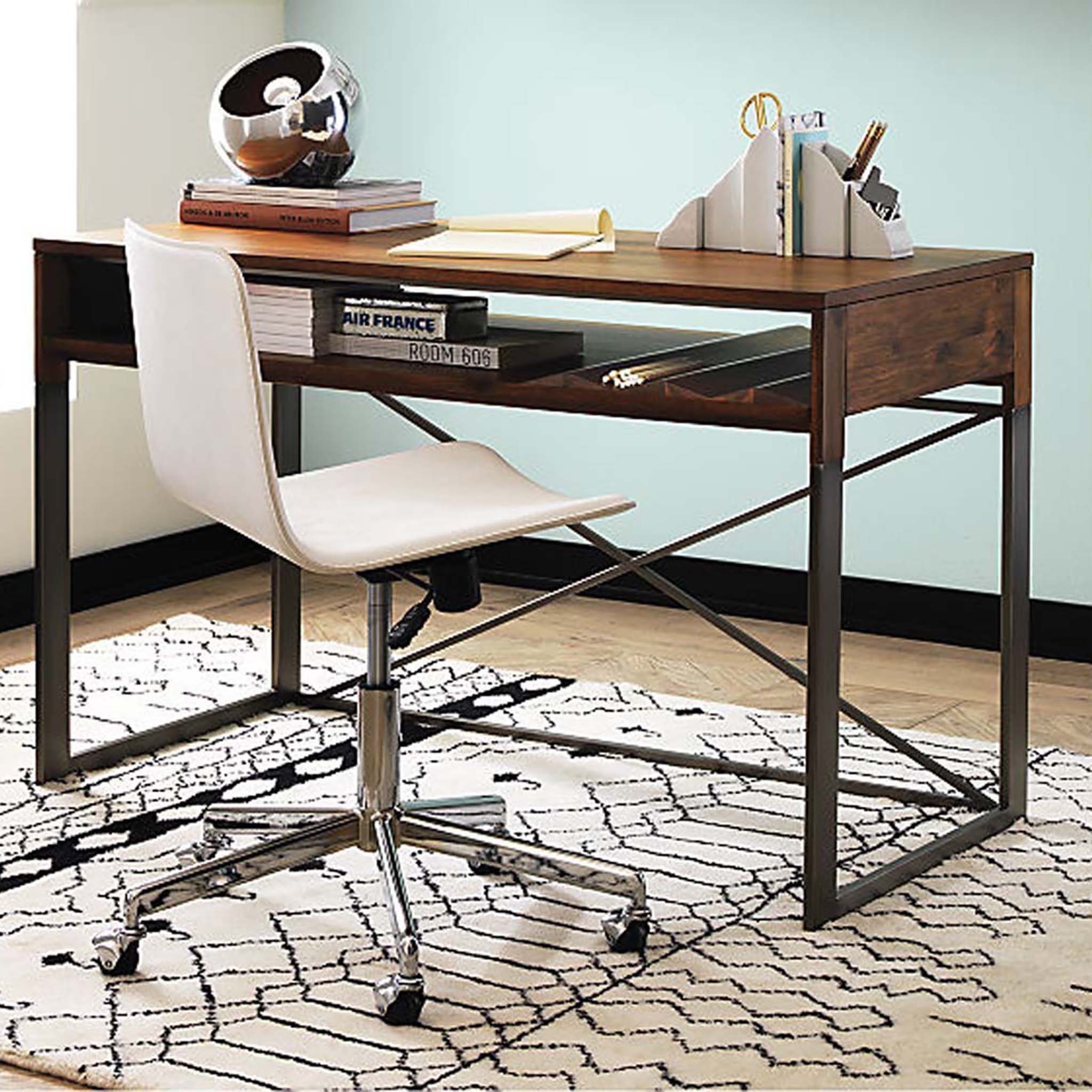 Arya Çalışma Masası