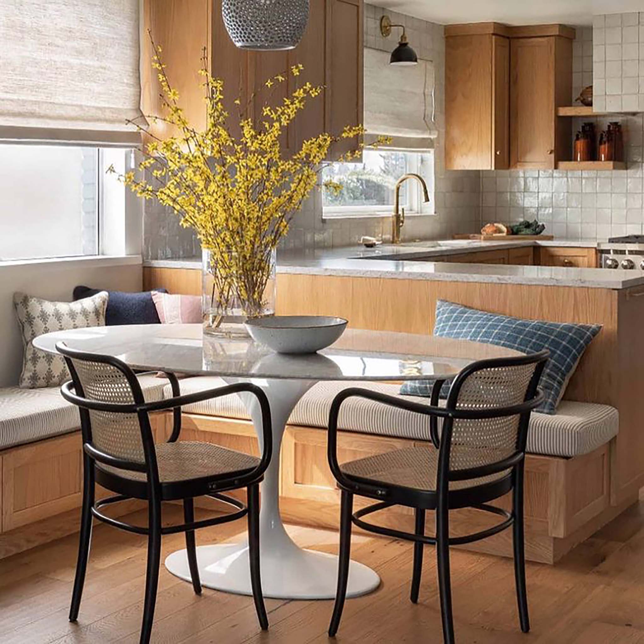 Tulip Beyaz Geniş Masa