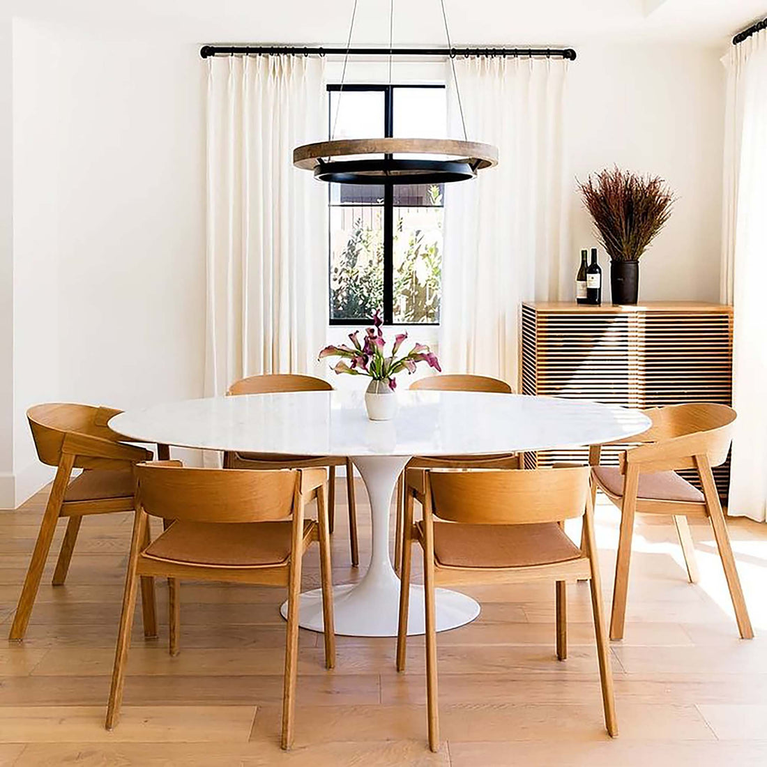 Tulip Siyah Geniş Masa