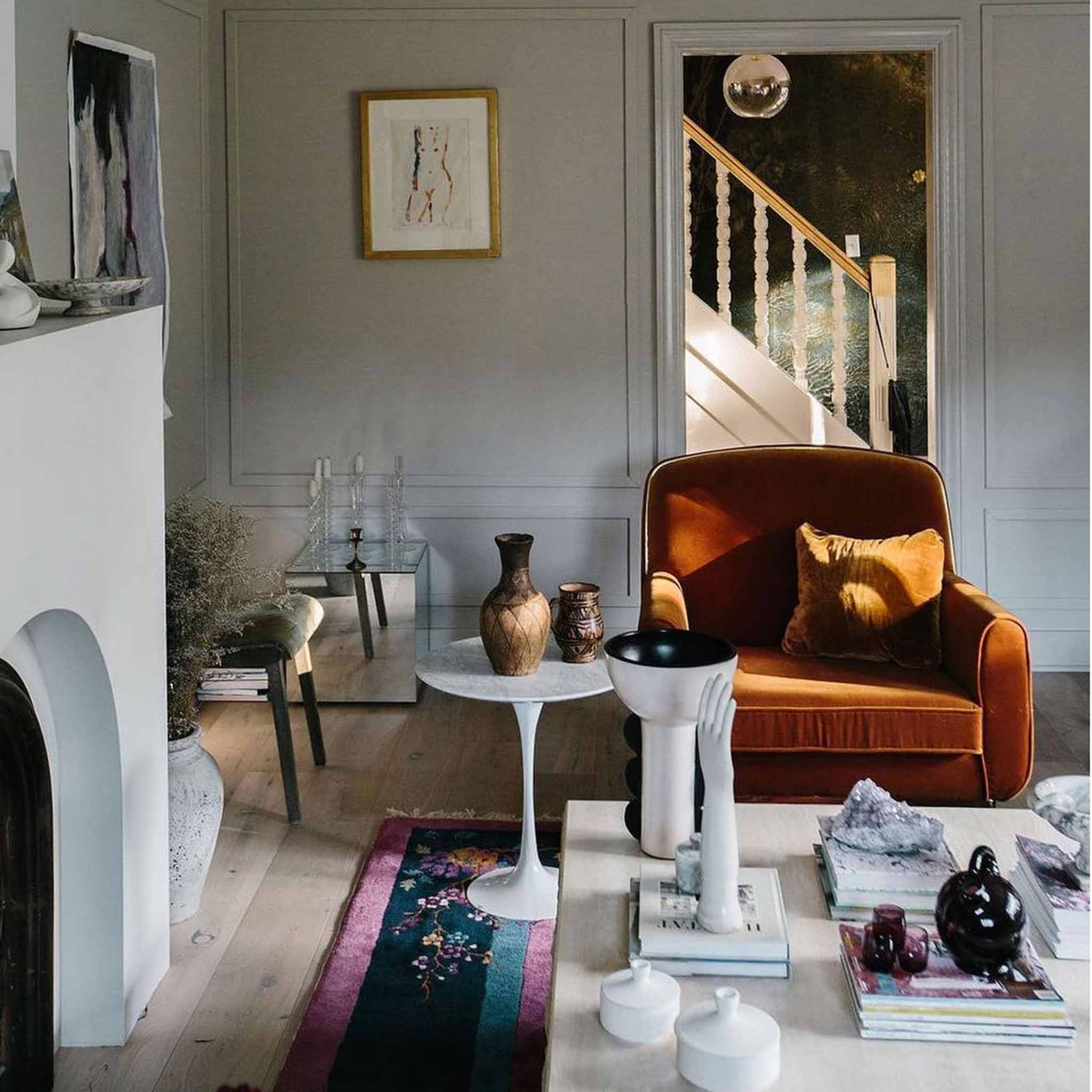 Tulip Beyaz Yan Sehpa